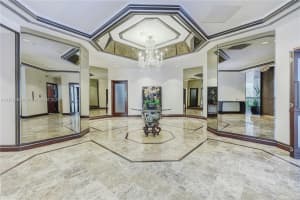 151 Se 15th Rd 1903, Miami