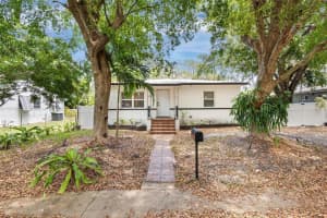 12325 Ne 11th Pl, North Miami