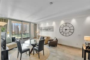 1331 Brickell Bay Dr 1504, Miami