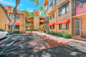 15535 Miami Lakeway N 106, Miami Lakes