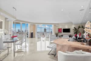 21200 Point Pl Ts2804, Aventura