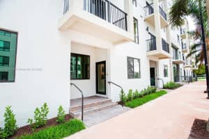 8167 Nw 41st St E-104, Doral