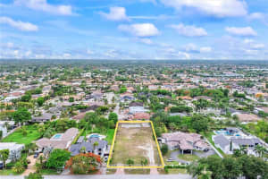 14020 Sw 34th St, Miami