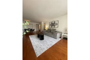 20505 E Country Club Dr 236, Aventura