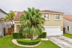 7251 Sw 158th Pl, Miami
