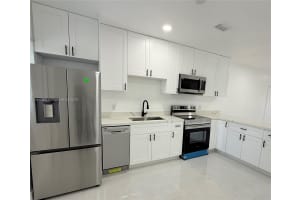 209 Nw 10th St 1-4, Hallandale Beach