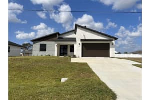 133 Diplomat Pkwy E 133, Cape Coral