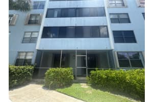 10854 N Kendall Dr 106, Miami