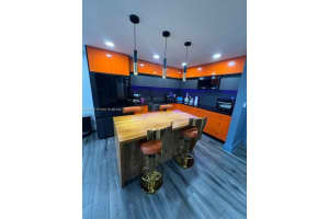 4550 Nw 9th St 520e, Miami