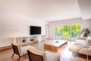 291 Bal Bay Drive 109, Bal Harbour