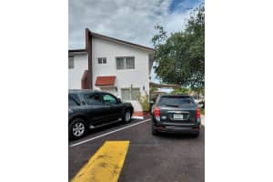 401 Sw 109th Ave 26, Sweetwater