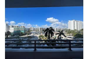 3505 S Ocean Dr 402, Hollywood