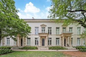 647 Almeria Ave, Coral Gables