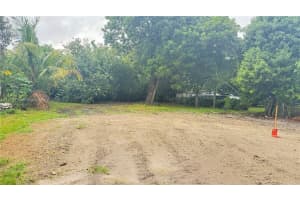 1468 Nw 100th St, Miami