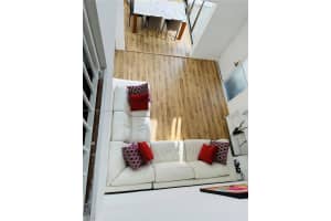 20903 Leeward Ct 311-1, Aventura