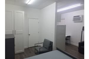 4500 N Dixie Hwy 104, Oakland Park