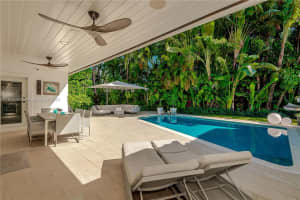 375 Harbor Ct ., Key Biscayne
