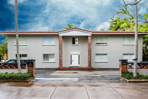 1 Edgewater Dr 201, Coral Gables