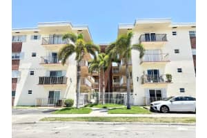 1747 Rodman St 203, Hollywood