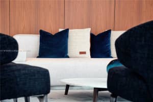 300 Biscayne Blvd Way 5101, Miami