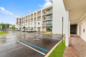 8001 Nw 41st St F-107, Doral