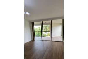 16500 Golf Club Rd 306, Weston