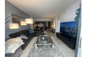 88 Sw 7th St 2209, Miami