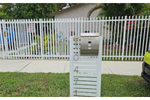 10471 Sw 174th Ter, Miami