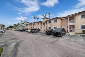 2741 Ne 4th St 204, Homestead