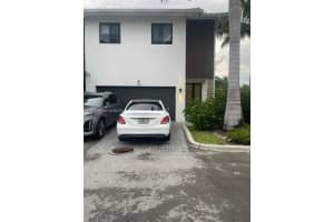 3270 Sw 44th St, Dania Beach