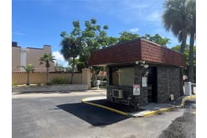 4156 Inverrary Dr 309, Lauderhill