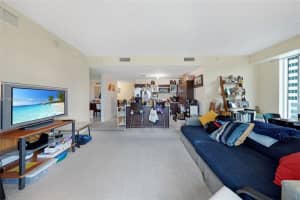 1900 N Bayshore Dr 1411, Miami