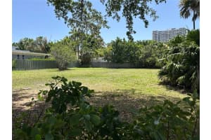 2525 Flamingo Pl, Miami Beach