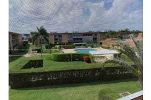 600 Village Green Ct 222, Palm Springs