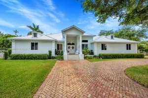 6129 Sw 74th Ct, Miami