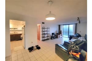 2500 Ne 135th St B208, North Miami
