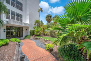 17800 Atlantic Blvd 303, Sunny Isles Beach