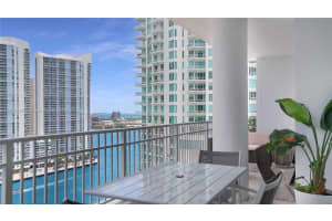 801 Brickell Key Blvd 2210, Miami