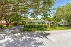 7915 Sw 166th St, Palmetto Bay