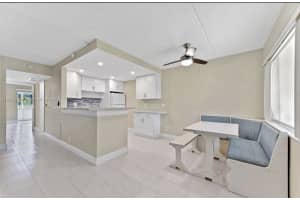 100 E Village Green Cir E 111, Palm Springs