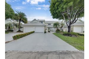 9933 Nw 49th Ter, Doral
