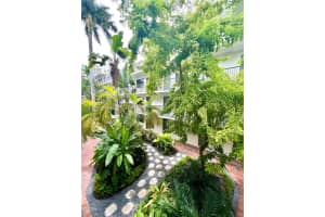 3240 Mary St S207, Miami