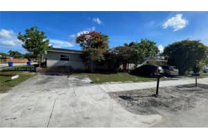 5900 Garfield East, Hollywood