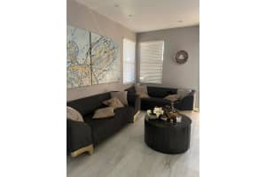 8502 Nw 114th Ct, Doral