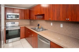 10090 Nw 80th Ct 1245, Hialeah Gardens