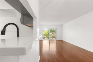 1912 Monroe St 201, Hollywood