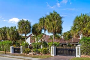 800 Diplomat Pkwy, Hallandale Beach