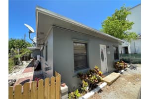 126 Ne 19th Ave 1, Pompano Beach