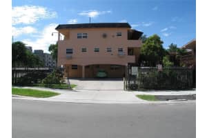 1590 Ne 125th Ter 2, North Miami