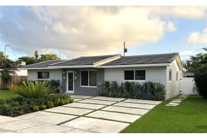 1321 Garfield St, Hollywood